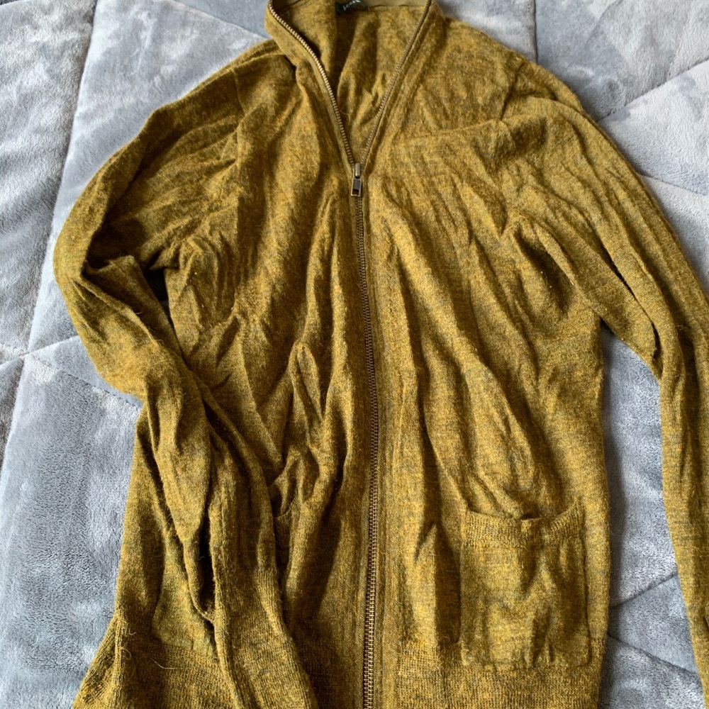 Women’s Zip Up